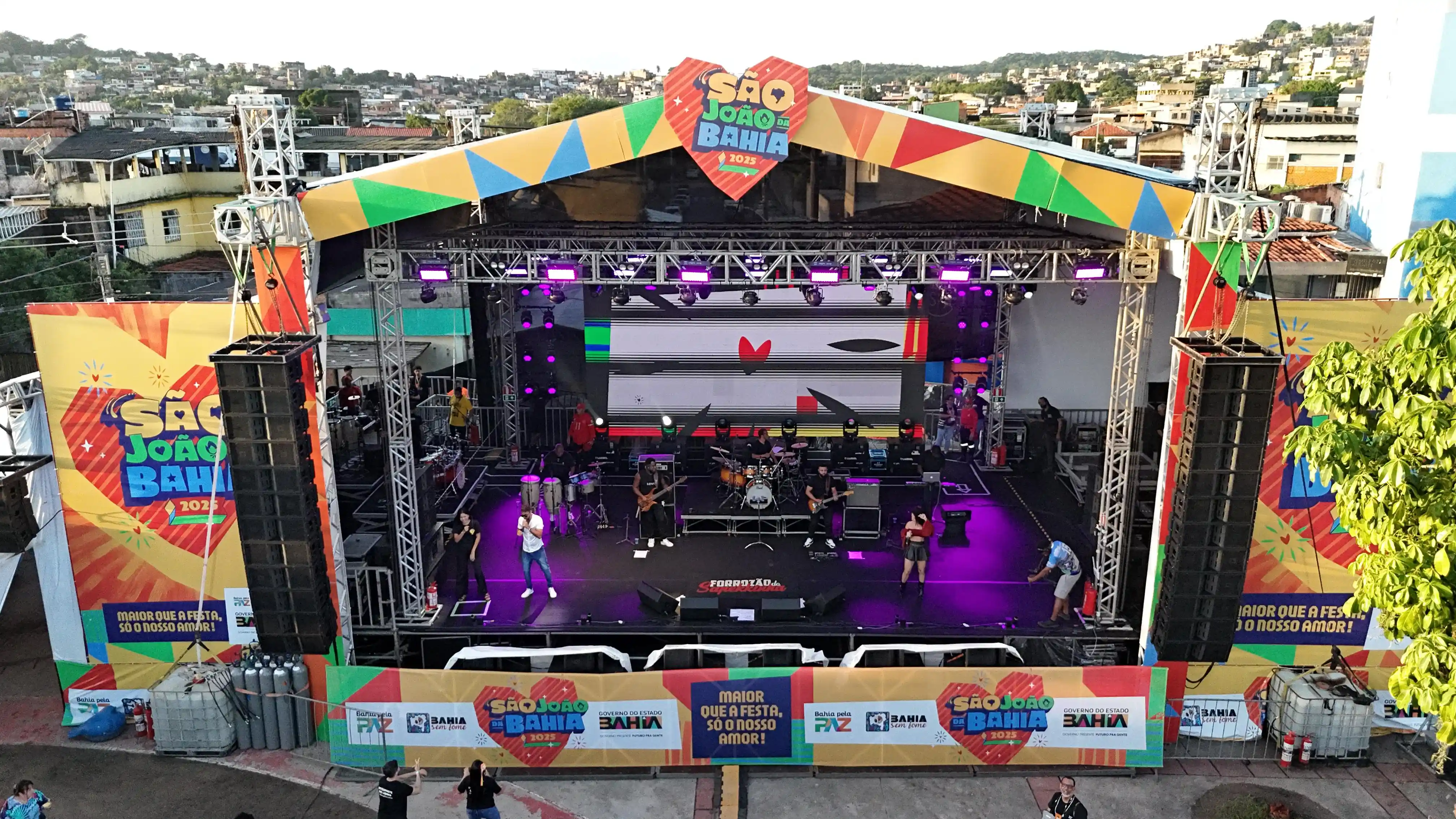 Imagem de São João é no Subúrbio: Primeiro dia de shows em Paripe tem expectativa de mais de 40 mil pessoas 