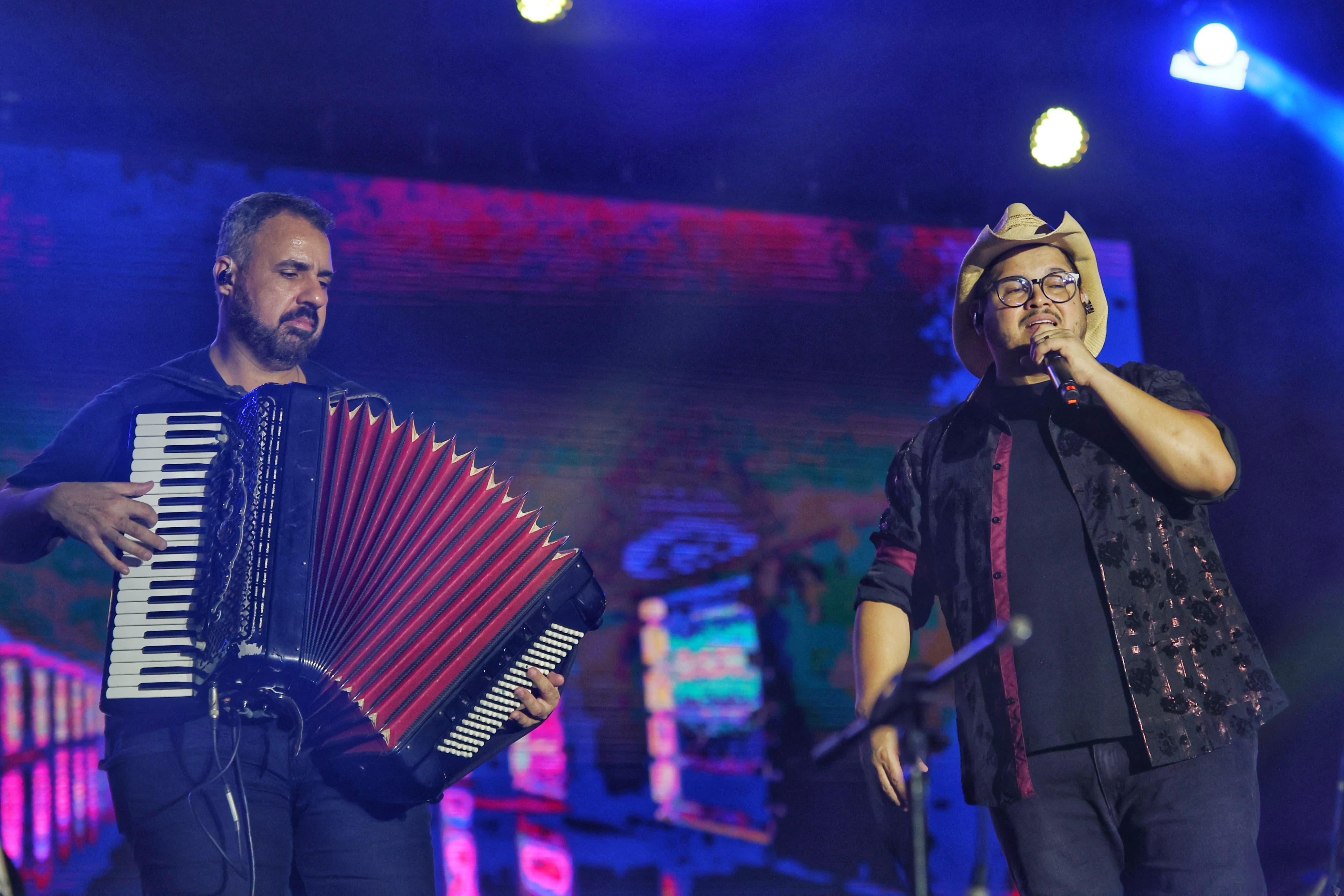 Imagem de Berguinho leva sertanejo ao São João do Parque e anuncia novos projetos