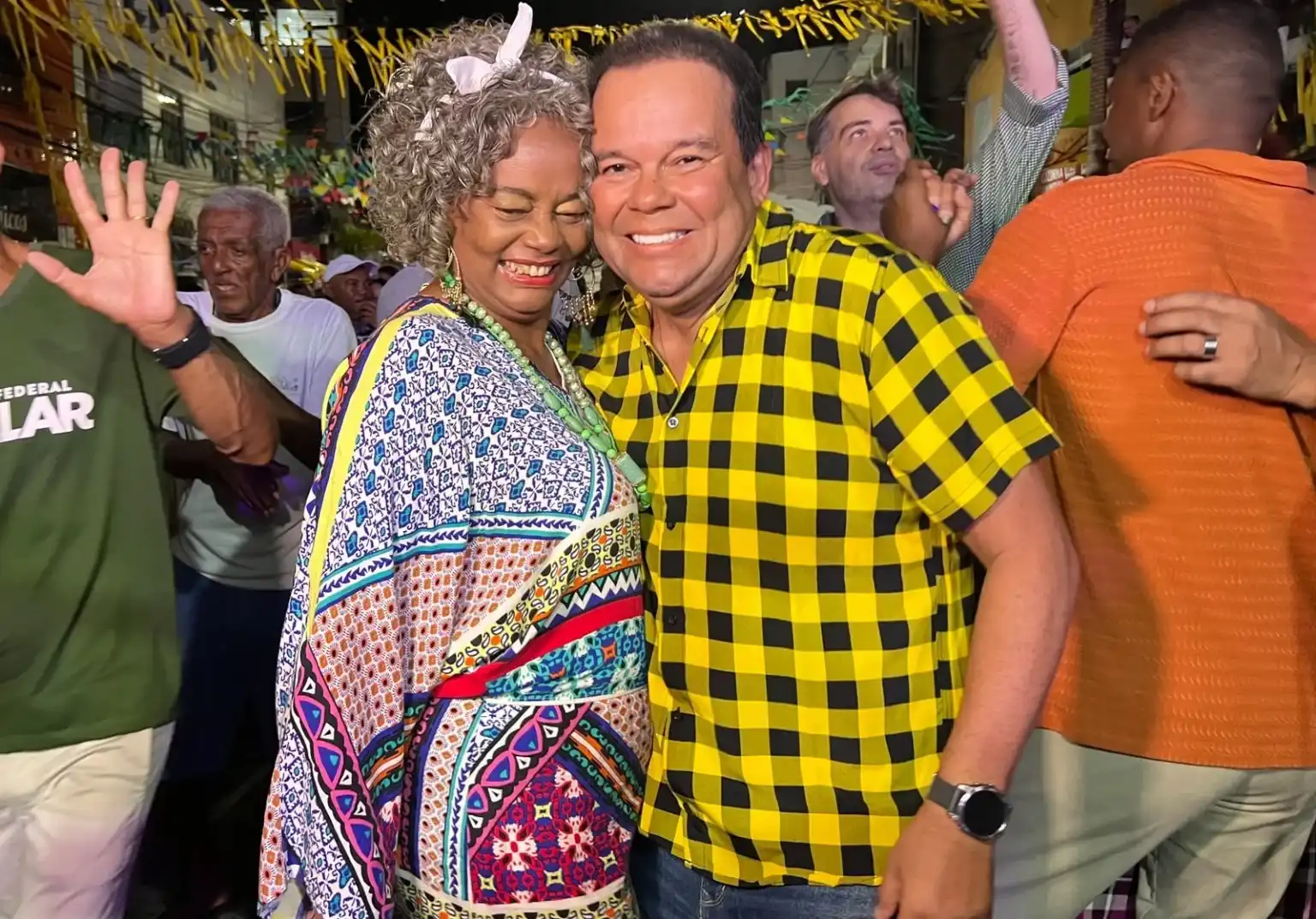 Imagem de Geraldo Júnior representa governador no São João do Nordeste de Amaralina 