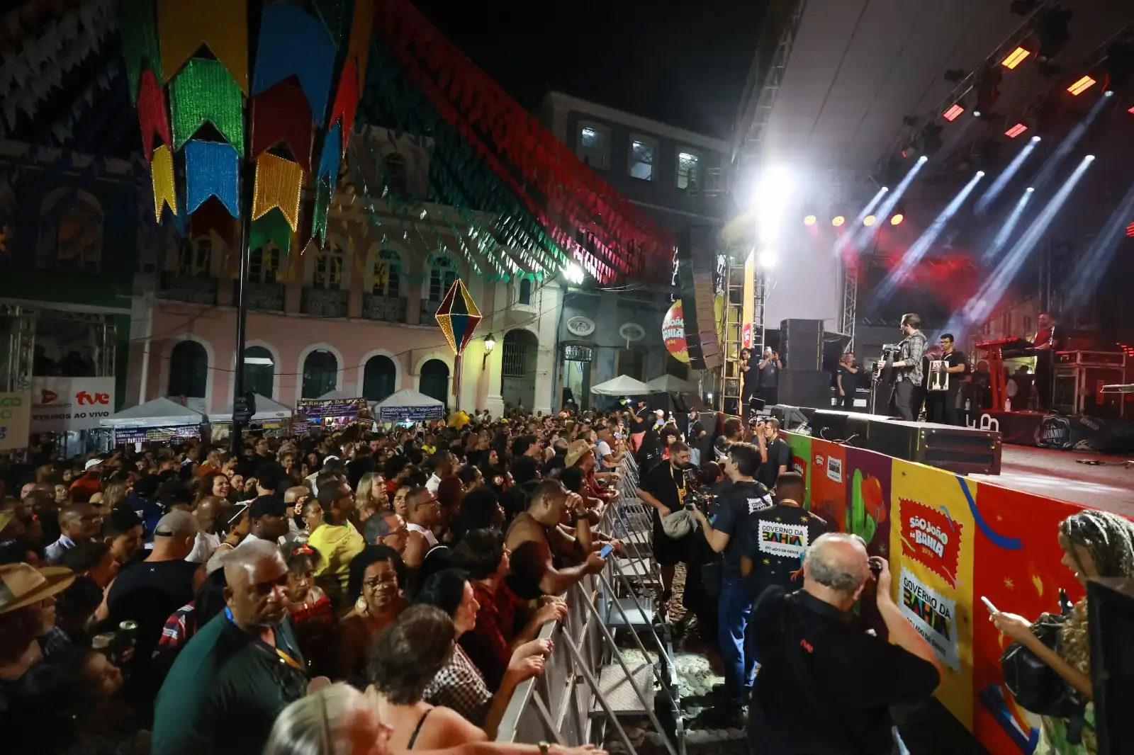Imagem de Com investimento do Governo do Estado, São João no Pelourinho atrai baianos e turistas