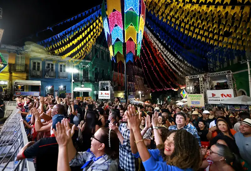 Imagem de São João da Bahia reúne grandes nomes do forró e fortalece cultura popular no Centro Histórico de Salvador