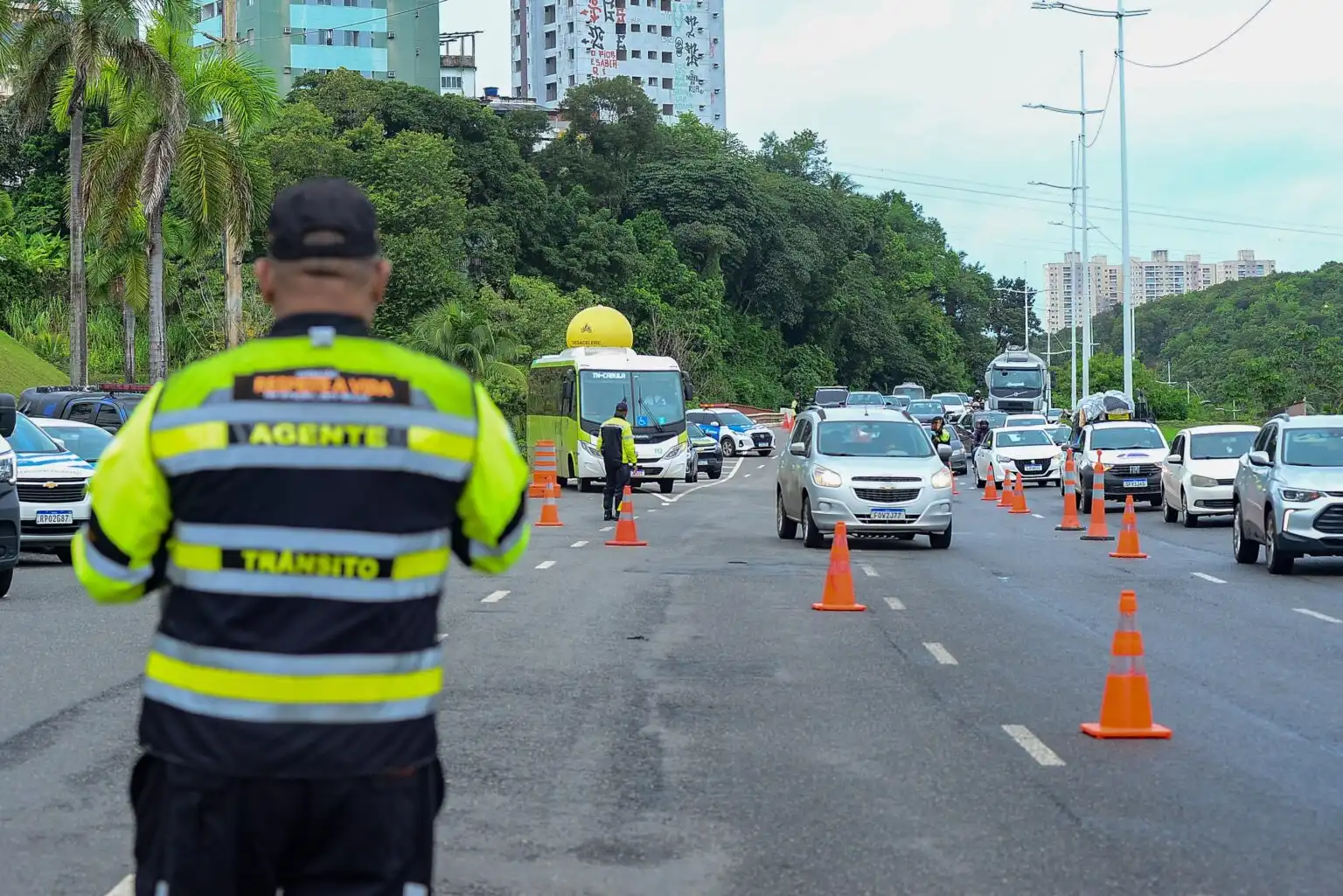 Imagem de Transalvador alerta para segurança no trânsito no feriadão junino