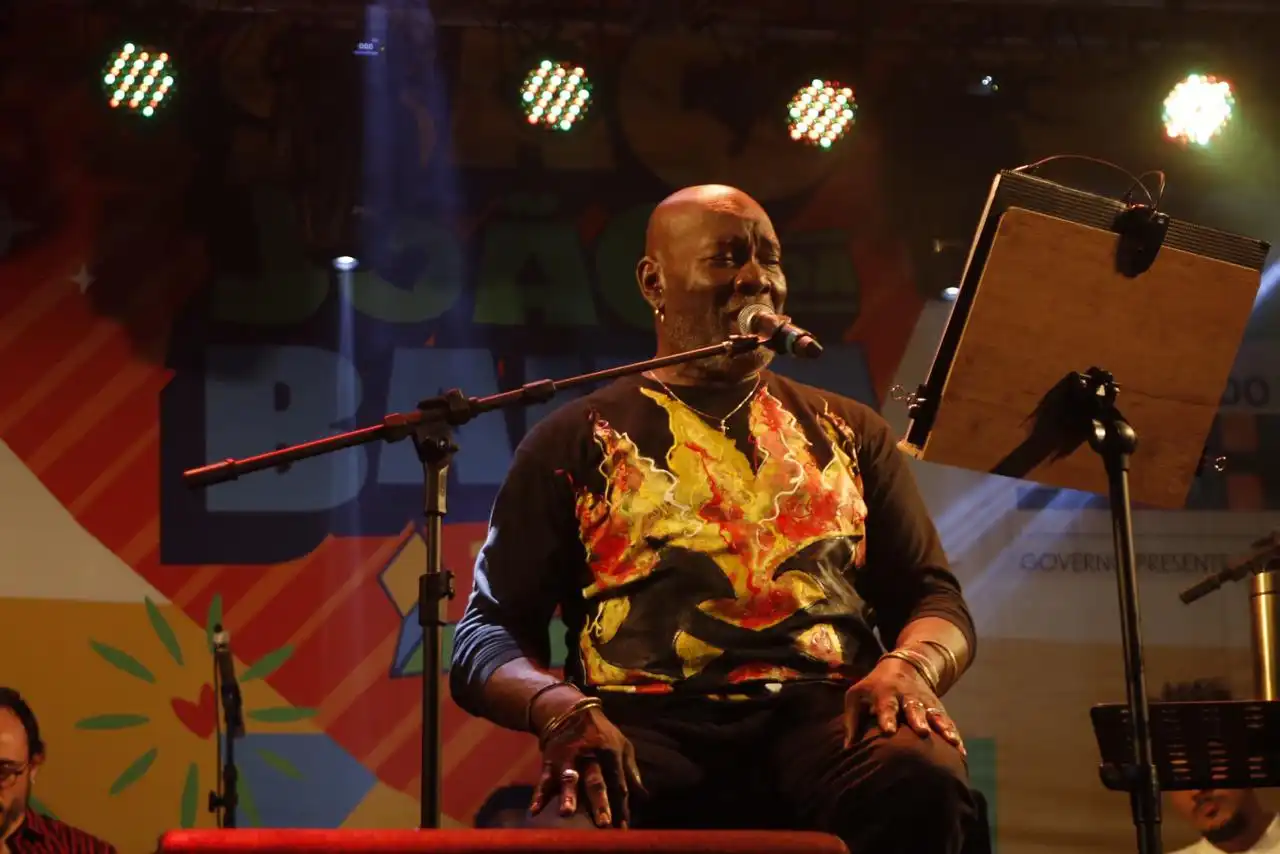 Imagem de Lazzo Matumbi faz apresentação na Praça das Artes, no Pelourinho