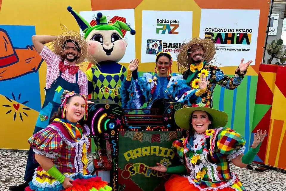 Imagem de Arraiá do Grupo Stripulia leva cortejo infantil a Paripe neste domingo (21)