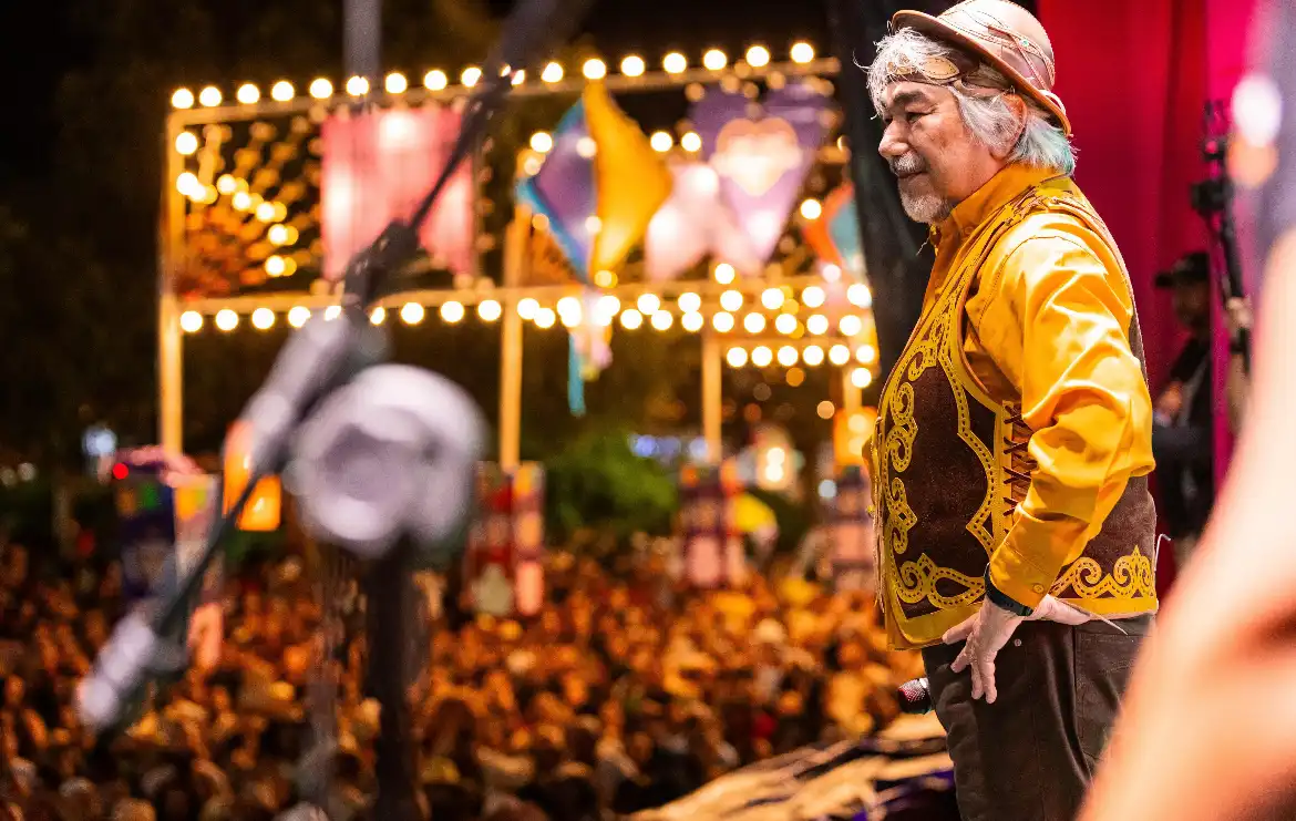 Imagem de Santanna emociona e abre com chave de ouro o circuito Assis do Acordeon no São João de Senhor do Bonfim