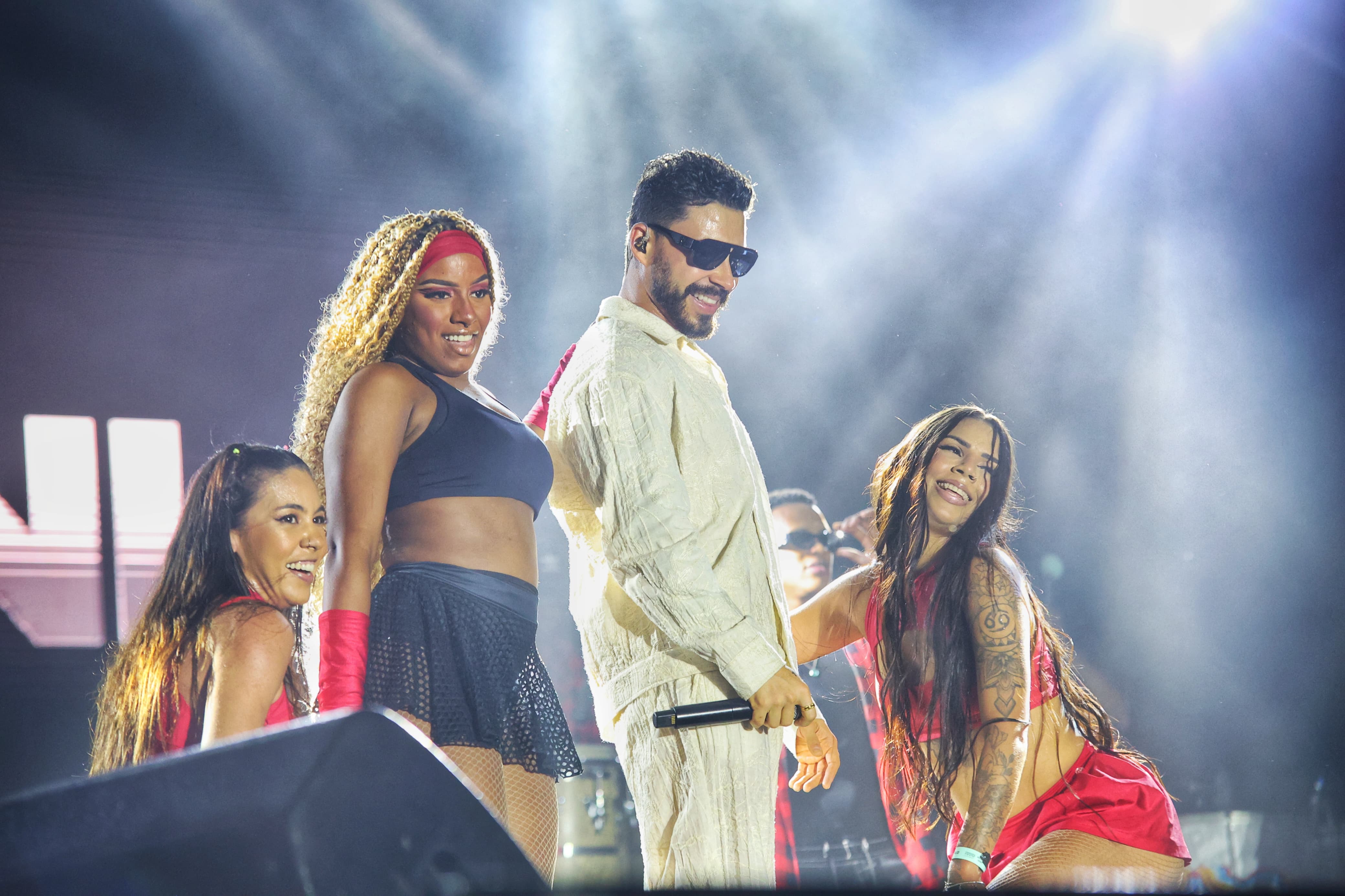 Imagem de Parque de Exposições abre os festejos desse domingo de São João. Confira os primeiros shows: