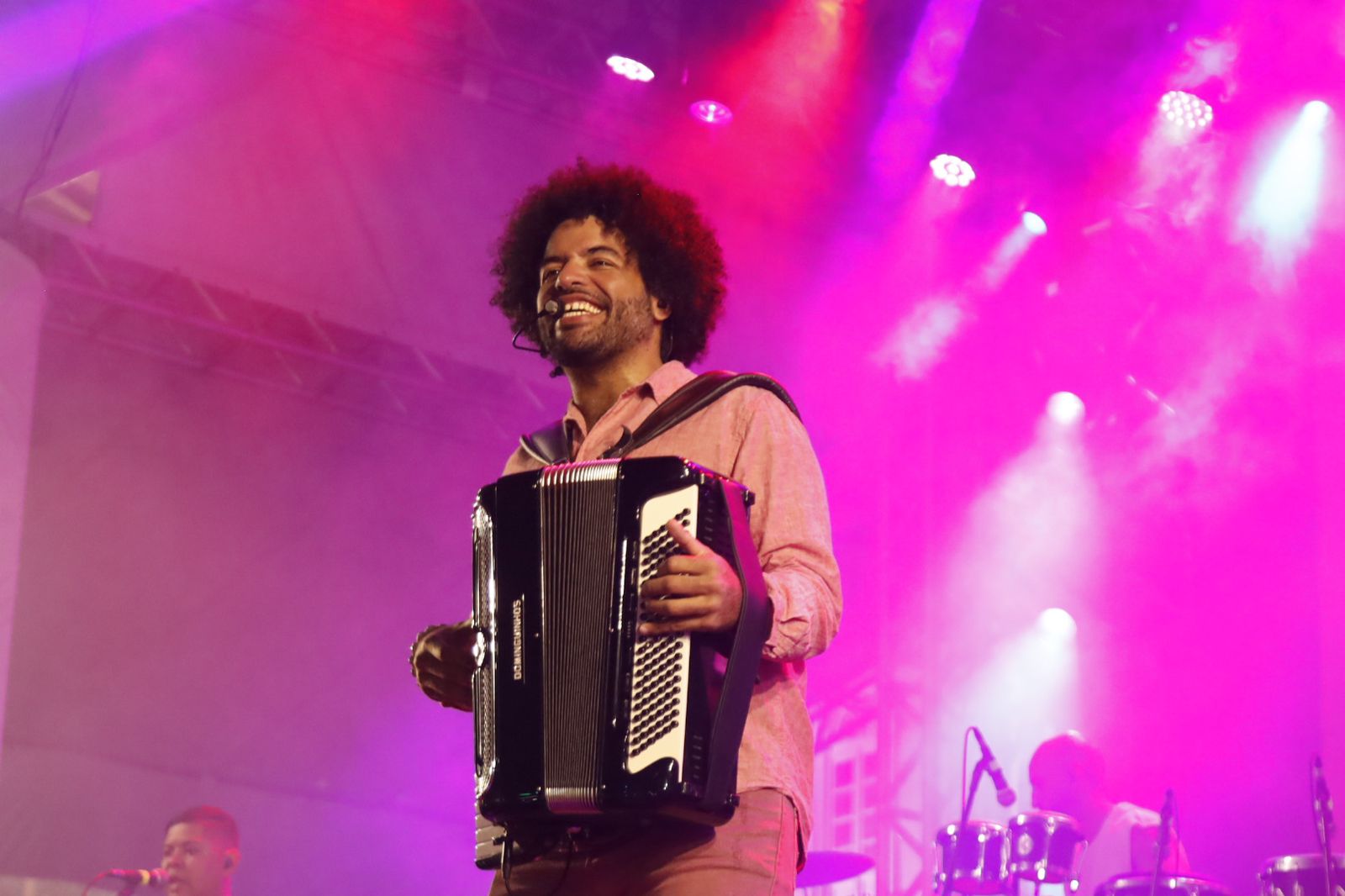 Imagem de Em noite com Mestrinho e Virgílio, Largo do Pelourinho fica lotado neste sábado (21)