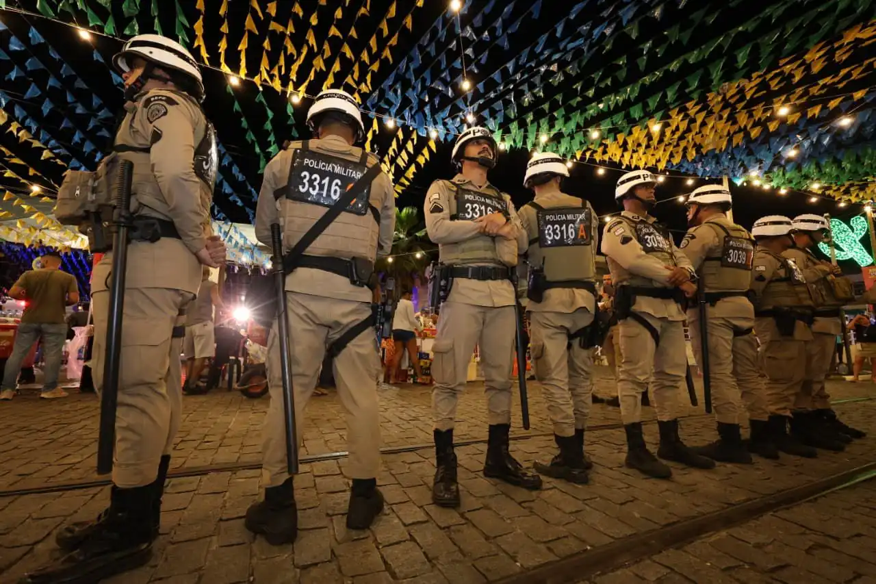 Imagem de Reconhecimento Facial da SSP alcança foragidos por receptação, roubo e dívida de pensão durante a Operação São João
