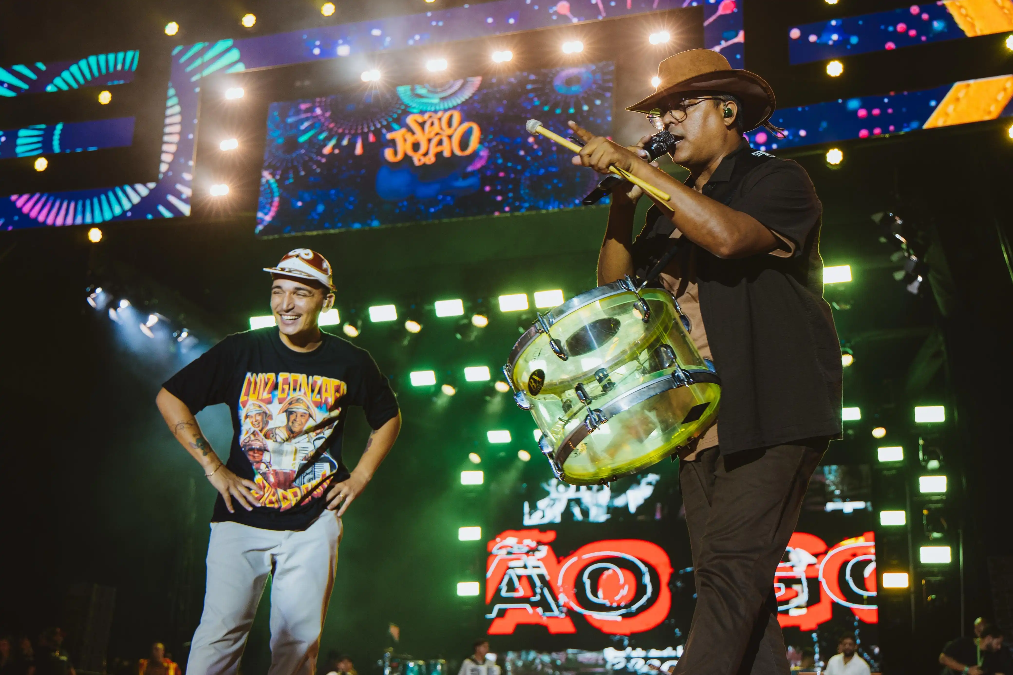Imagem de João Gomes exalta o Nordeste e entrega show de arrepiar no São João de Cruz